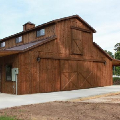 Western Raised Center Barn